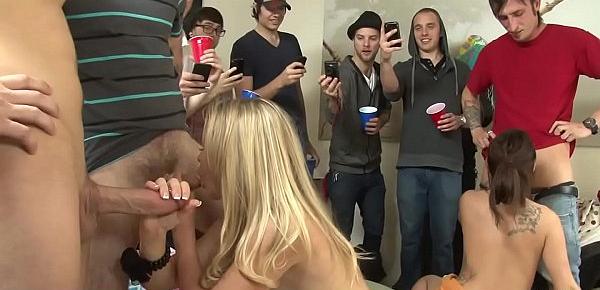  Men and cuties group fuck